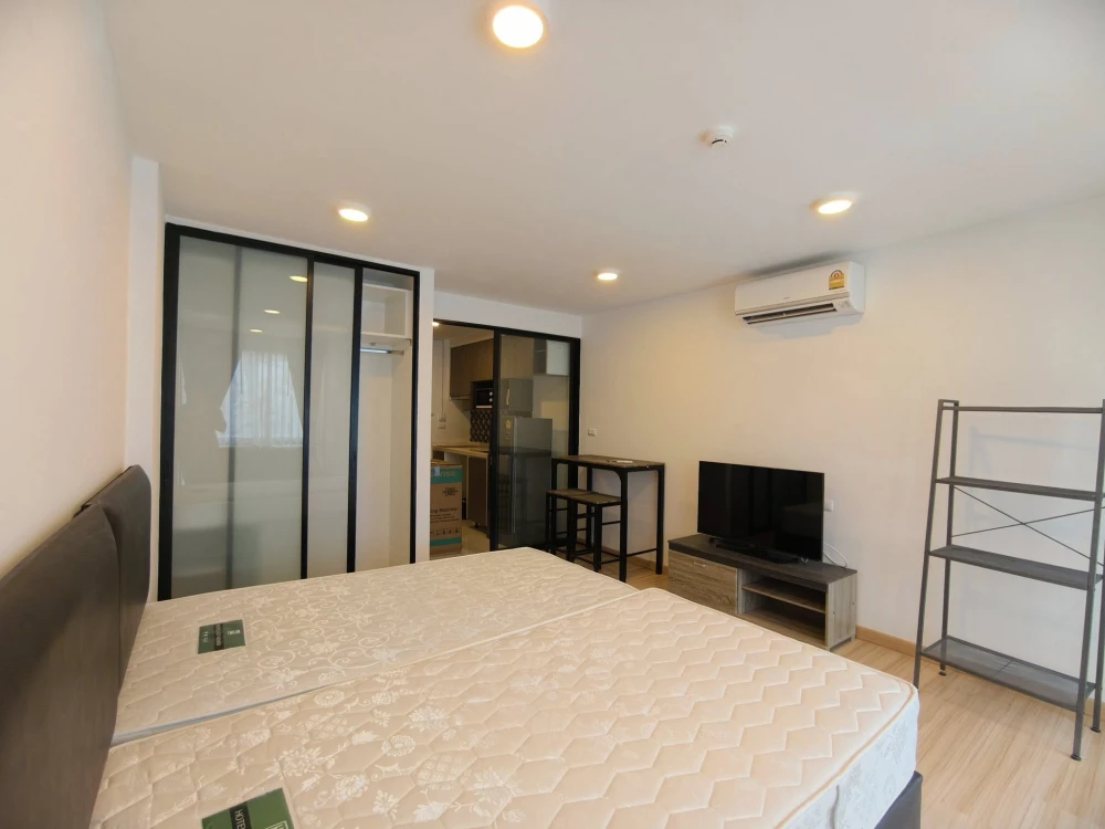 ให้เช่าคอนโด Chateau In Town Pinklao ห้องพร้อมอยู่ สิ่งอำนวยความสะดวกครบ มาจองได้แล้ววันนี้ อย่าพลาด