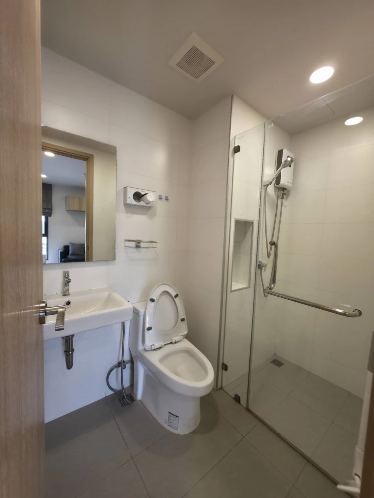 ให้เช่าคอนโด Cocoon Rama 9 ห้องพร้อมอยู่ สิ่งอำนวยความสะดวกครบ ราคาคุ้ม มาจองได้แล้ววันนี้ อย่ารอช้า