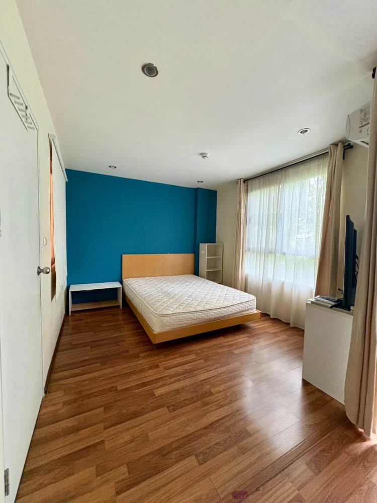 ให้เช่าคอนโด Condo U @ Huamak ห้องพร้อมอยู่ เฟอร์ เครื่องใช้ไฟฟ้าครบ มาแต่ตัวเข้าอยูได้เลย