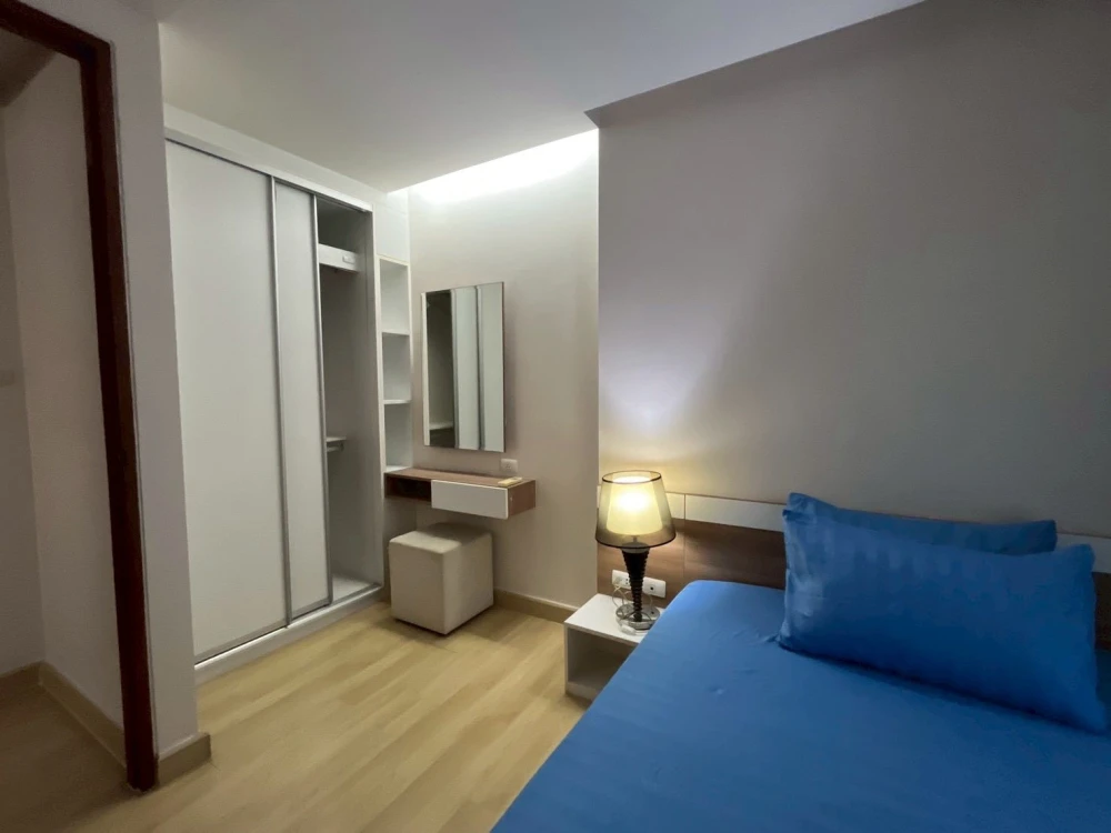 ให้เช่าคอนโด Emerald Residence Ratchada ห้องน่าอยู่ เฟอร์ เครื่องใช้ไฟฟ้าครบ มาแต่ตัวเข้าอยู่ได้เลย