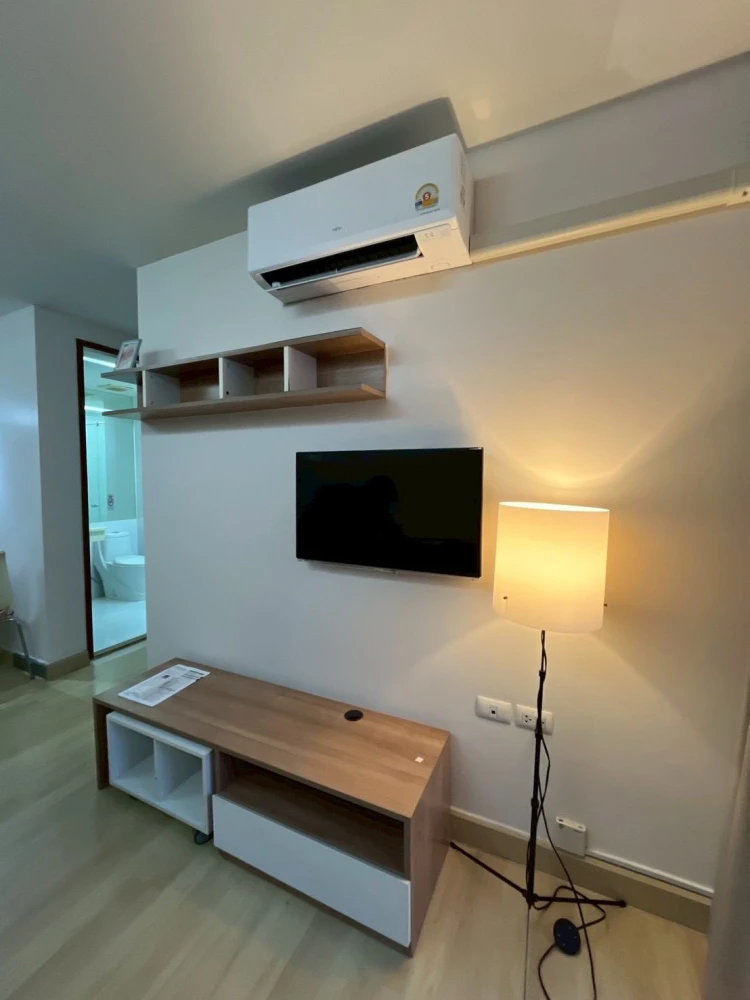 ให้เช่าคอนโด Emerald Residence Ratchada ห้องน่าอยู่ เฟอร์ เครื่องใช้ไฟฟ้าครบ มาแต่ตัวเข้าอยู่ได้เลย