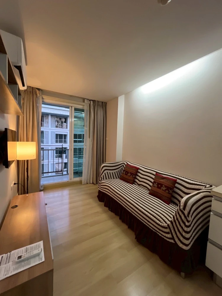 ให้เช่าคอนโด Emerald Residence Ratchada ห้องน่าอยู่ เฟอร์ เครื่องใช้ไฟฟ้าครบ มาแต่ตัวเข้าอยู่ได้เลย