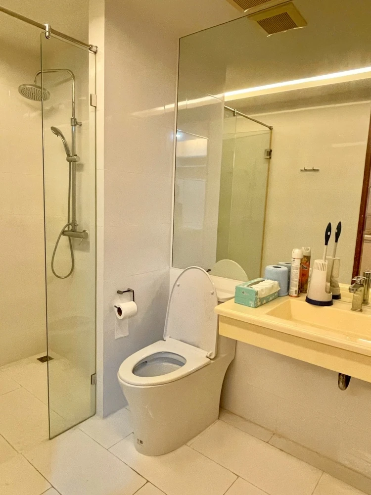 ให้เช่าคอนโด Emerald Residence Ratchada ห้องพร้อมอยู่ สิ่งอำนวยความสะดวกครบ ราคาดี มาจองเลย