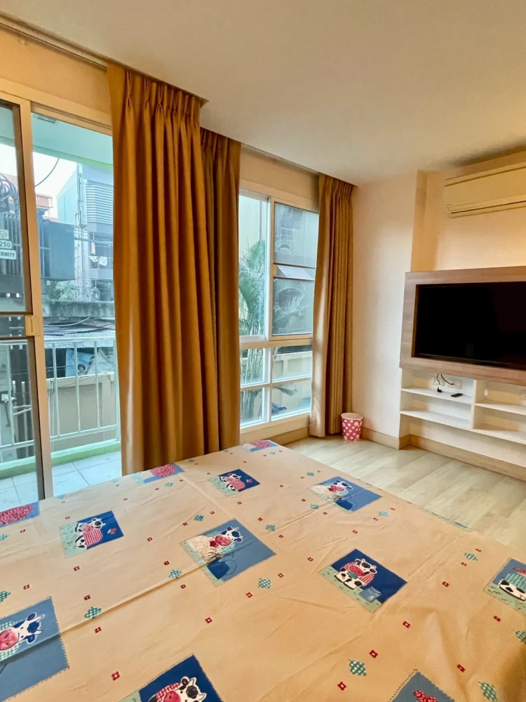 ให้เช่าคอนโด Emerald Residence Ratchada ห้องพร้อมอยู่ สิ่งอำนวยความสะดวกครบ ราคาดี มาจองเลย