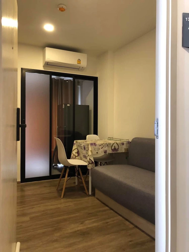 ให้เช่าคอนโด Flexi Suksawat ห้องพร้อมอยู่ เฟอร์ เครื่องใช้ไฟฟ้าครบ มาแต่ตัวเข้าอยู่ได้เลย อย่าพลาด