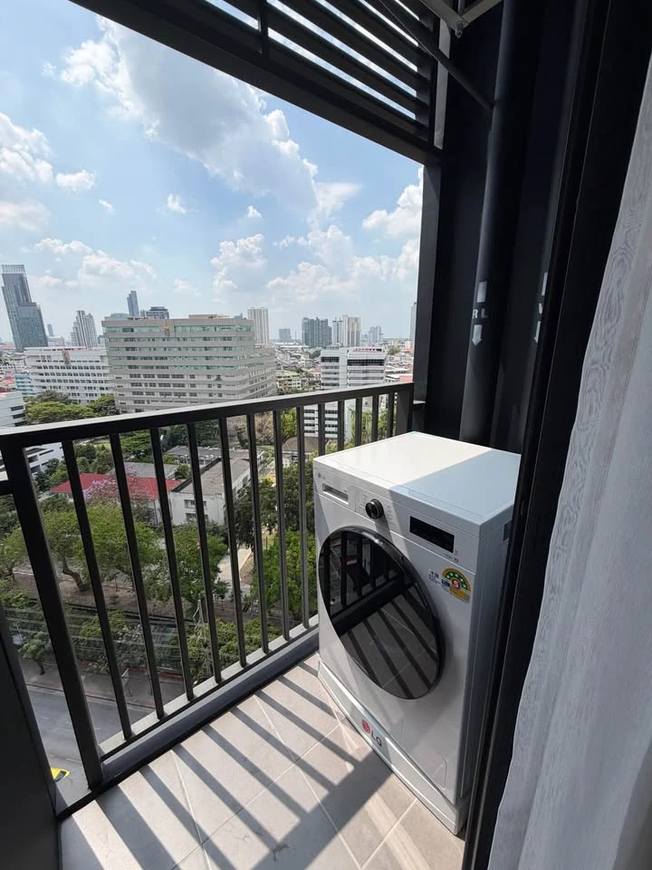 ให้เช่าคอนโด Flo by Sansiri ห้องน่าอยู่ สิ่งอำนวยความสะดวกครบ ลากกระเป๋าใบเดียวเข้าอยู่ได้เลย อย่าพลาด