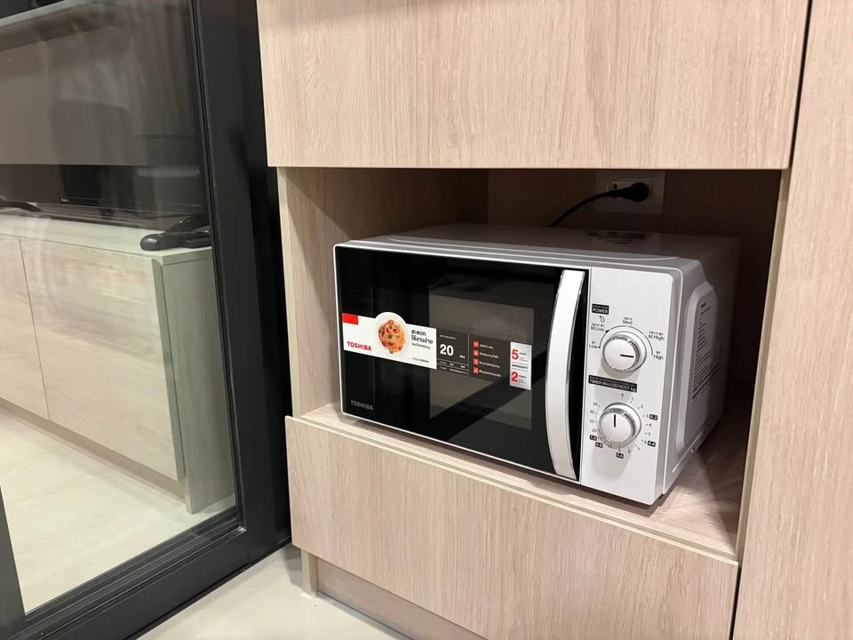 ให้เช่าคอนโด Flo by Sansiri ห้องน่าอยู่ สิ่งอำนวยความสะดวกครบ ลากกระเป๋าใบเดียวเข้าอยู่ได้เลย อย่าพลาด