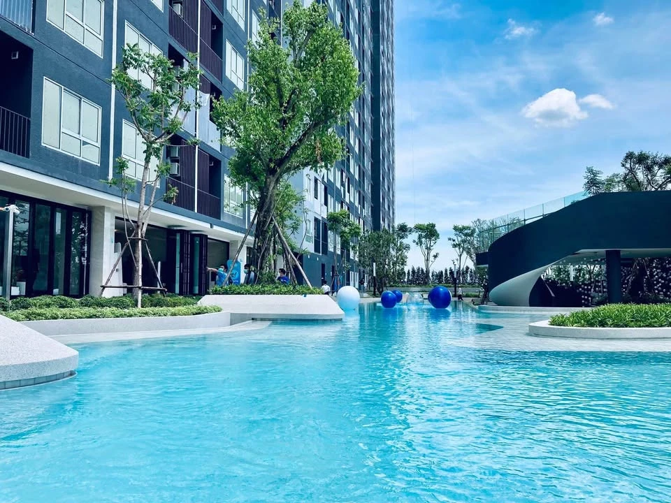 ให้เช่าคอนโด IDEO Charan 70 River view ห้องน่าอยู่  ชั้น 12 ทิศใต้ วิวแม่น้ำสะพานพระราม8 มาจองเลยด่วน