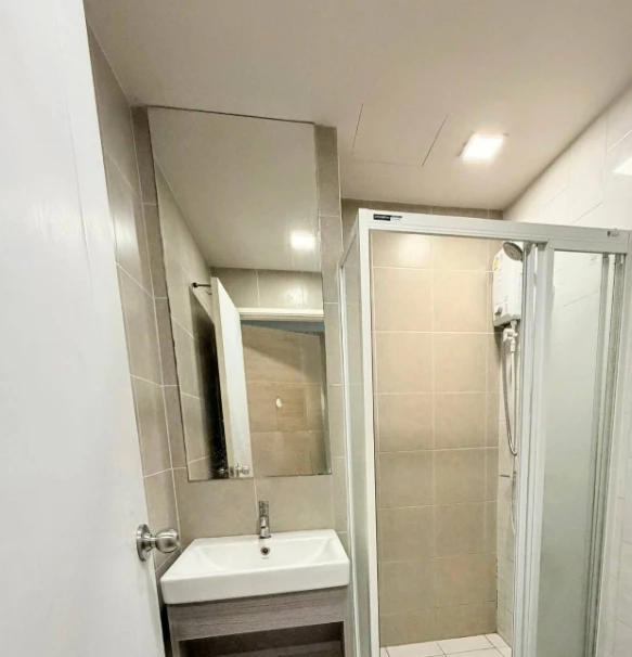 ให้เช่าคอนโด KAVE TOWN SPACE ห้องพร้อมอยู่ เฟอร ์เครื่องใช้ไฟฟ้าครบ มาแต่ตัวเข้าอยู่ได้เลย คุณต้องไม่พลาด