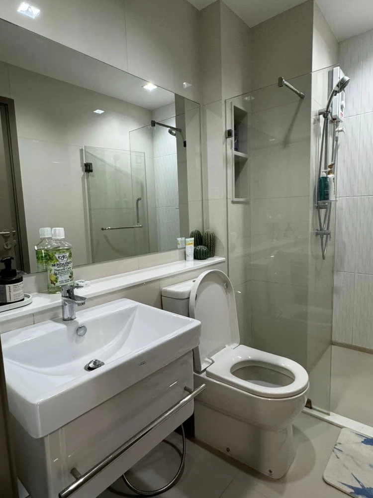 ให้เช่าคอนโด Life Asoke - Rama 9 ห้องน่าอยู่ เฟอร์นิเจอร์ครบ Built-in อย่างดี สะดวกครบจบที่นี่ รีบย้ายด่วนๆ