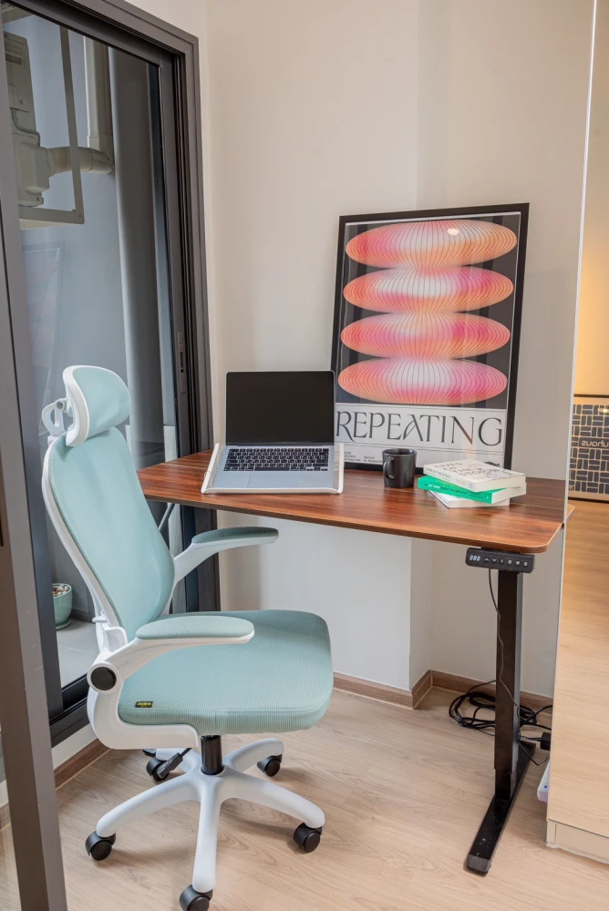 ให้เช่าคอนโด Life Asoke Rama 4 ห้องแต่งพร้อมอยู่ สิ่งอำนวยความสะดวกครบ ชั้น 23 ได้  วิวเมือง เห็นมุมโค้งแม่น้ำเจ้าพระยาจากห้อง จองเลย