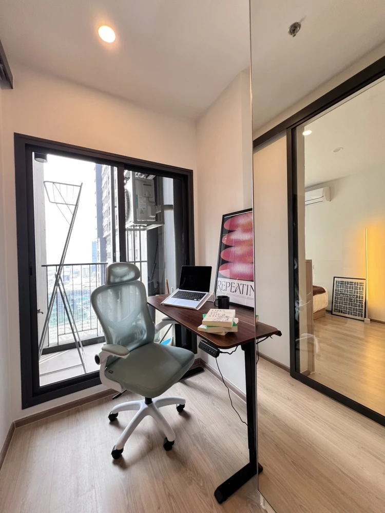 ให้เช่าคอนโด Life Asoke Rama 4 ห้องแต่งพร้อมอยู่ สิ่งอำนวยความสะดวกครบ ชั้น 23 ได้  วิวเมือง เห็นมุมโค้งแม่น้ำเจ้าพระยาจากห้อง จองเลย