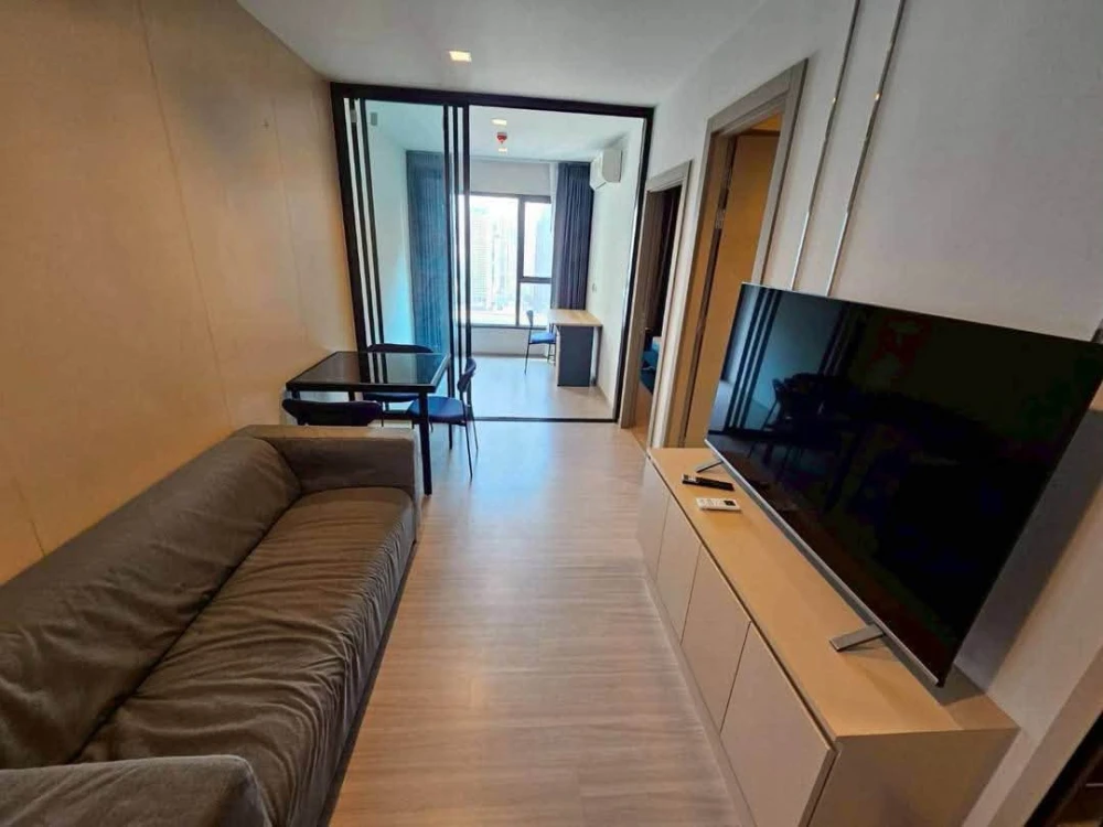 ให้เช่าคอนโด Life Asoke Rama9 ห้องกว้างขวาง พื้นที่ใช้สอยจุใจ สิ่งอำนวยความสะดวกครบครัน มาจองเลย