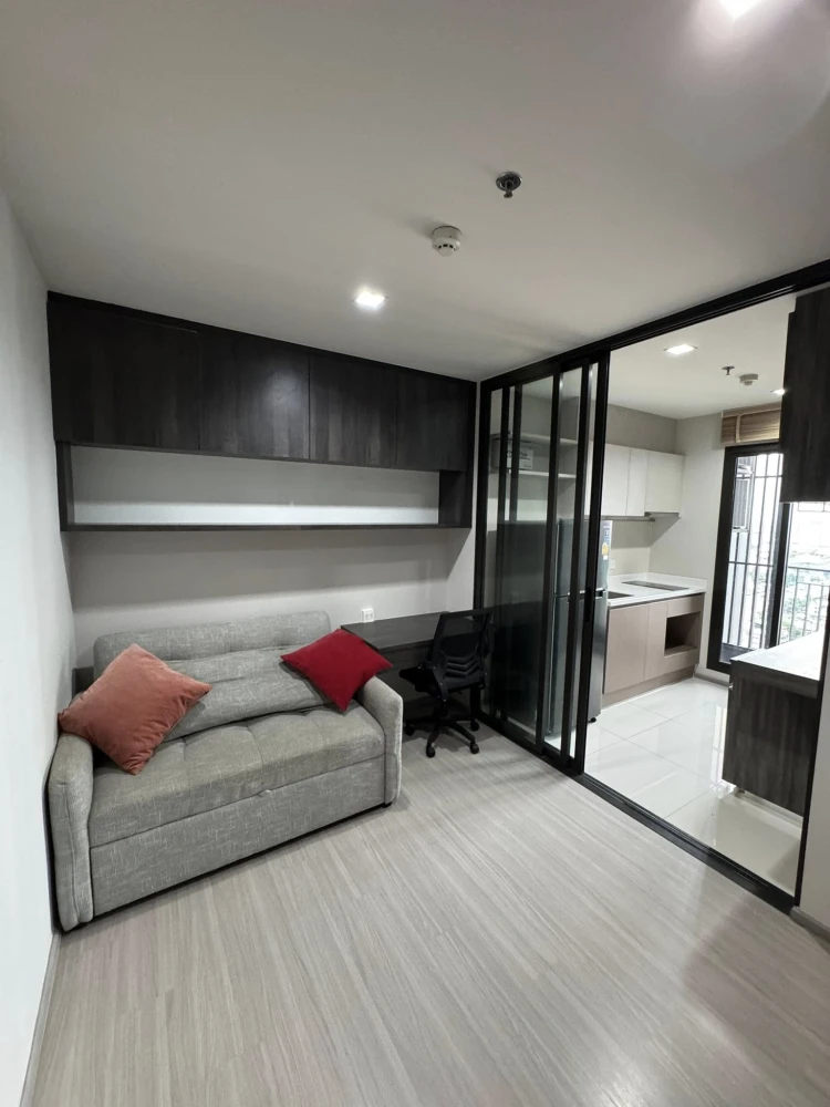 ให้เช่าคอนโด Life Sathorn-Sierra ห้องน่าอยู่ สิ่งอำนวยความสะดวกครบ ชั้น 26 ได้วิวสูง รีบย้ายด่วนๆ