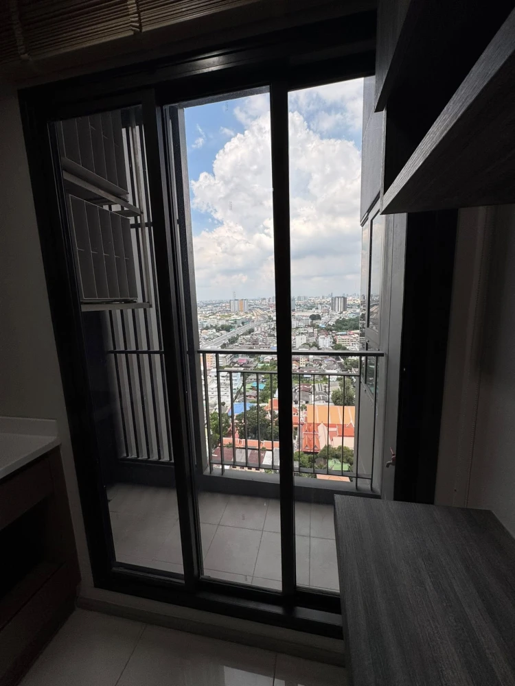 ให้เช่าคอนโด Life Sathorn-Sierra ห้องน่าอยู่ สิ่งอำนวยความสะดวกครบ ชั้น 26 ได้วิวสูง รีบย้ายด่วนๆ