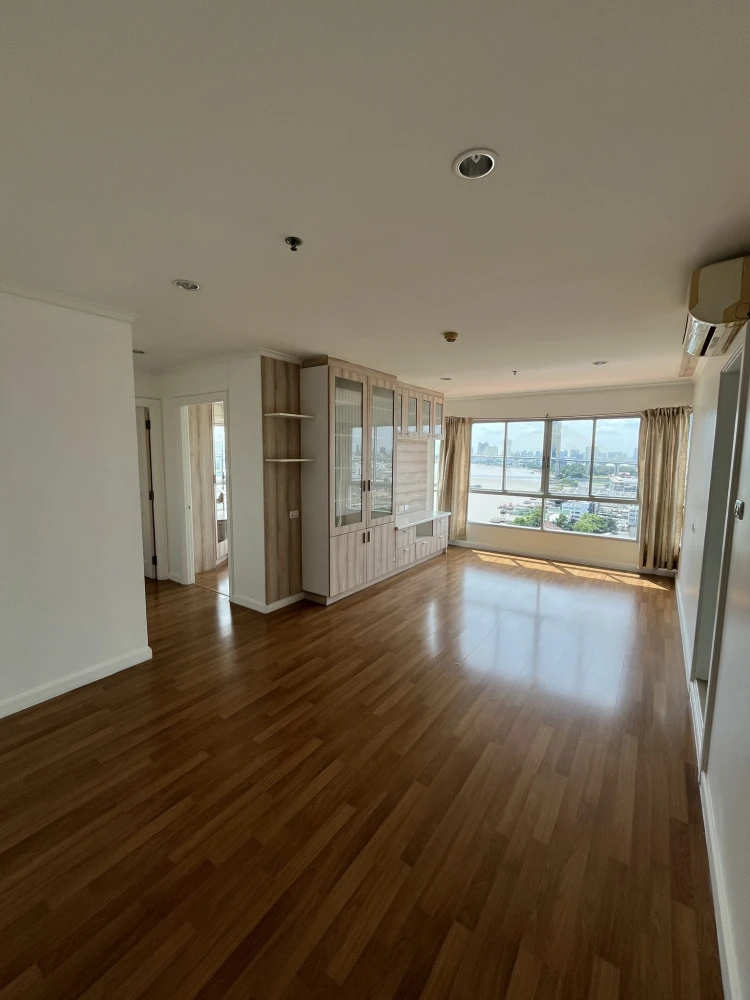 ให้เช่าคอนโด Lumpini Park Riverside - Rama 3 ชั้น 17 วิวแม่น้ำเจ้าพระยา ราคาอย่างโดน รีบมาจองเลย อย่าพลาด