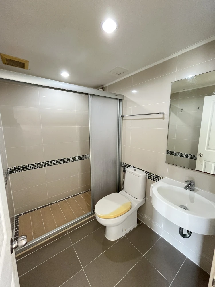 ให้เช่าคอนโด Lumpini Park Riverside - Rama 3 ชั้น 17 วิวแม่น้ำเจ้าพระยา ราคาอย่างโดน รีบมาจองเลย อย่าพลาด