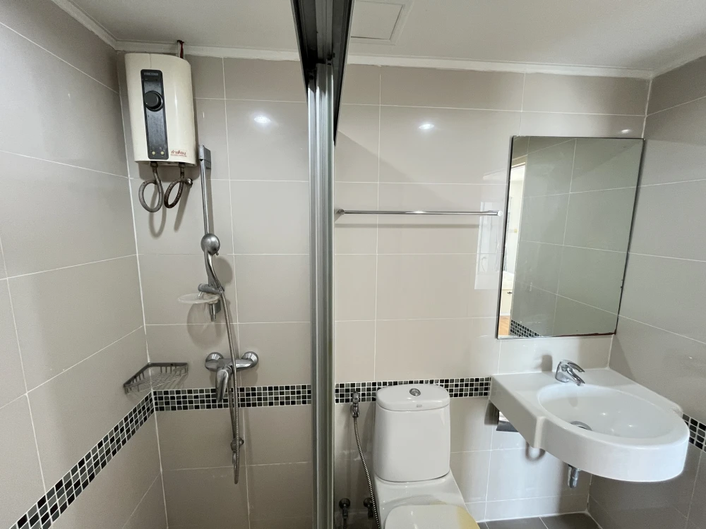 ให้เช่าคอนโด Lumpini Park Riverside - Rama 3 ชั้น 17 วิวแม่น้ำเจ้าพระยา ราคาอย่างโดน รีบมาจองเลย อย่าพลาด