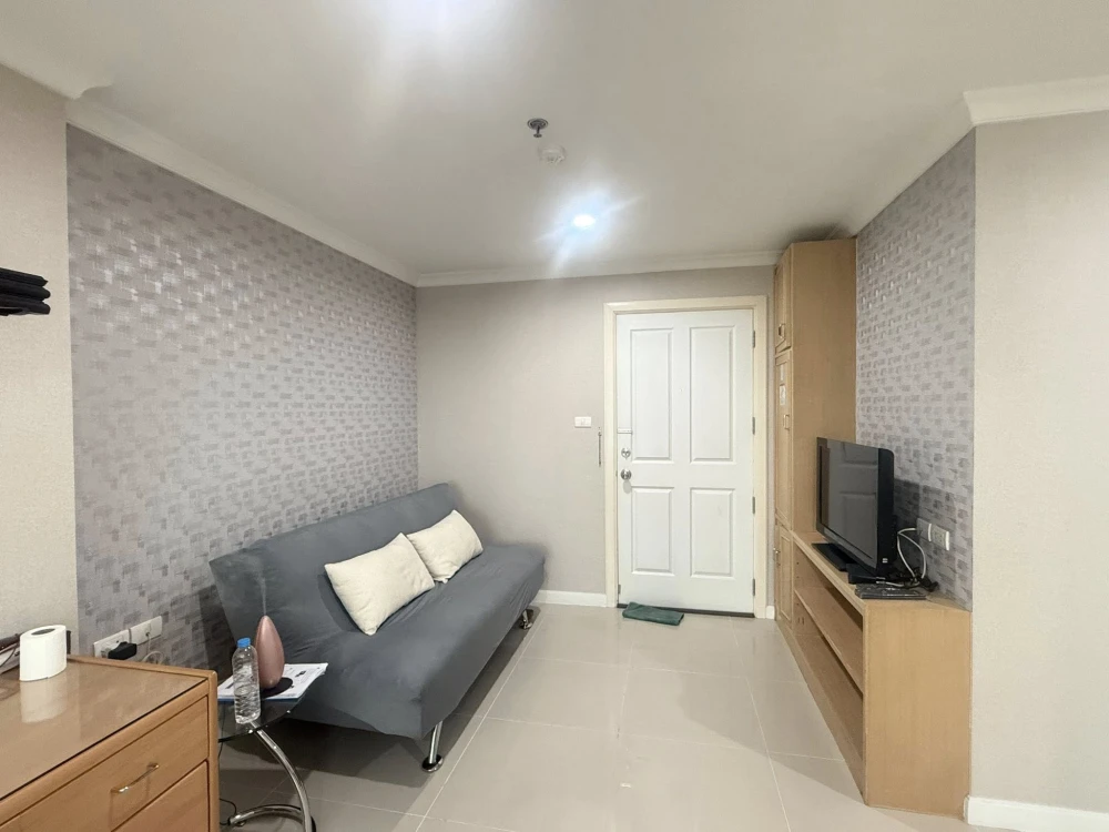 ให้เช่าคอนโด Lumpini Place Rama 9–Ratchada ห้องใหญ่อยู่สบาย พื้นที่ใช้สอยจุใจ สะดวกครบจบที่นี่ จองเลย