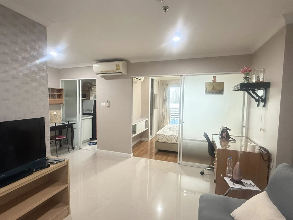 ให้เช่าคอนโด Lumpini Place Rama 9–Ratchada ห้องใหญ่อยู่สบาย พื้นที่ใช้สอยจุใจ สะดวกครบจบที่นี่ จองเลย
