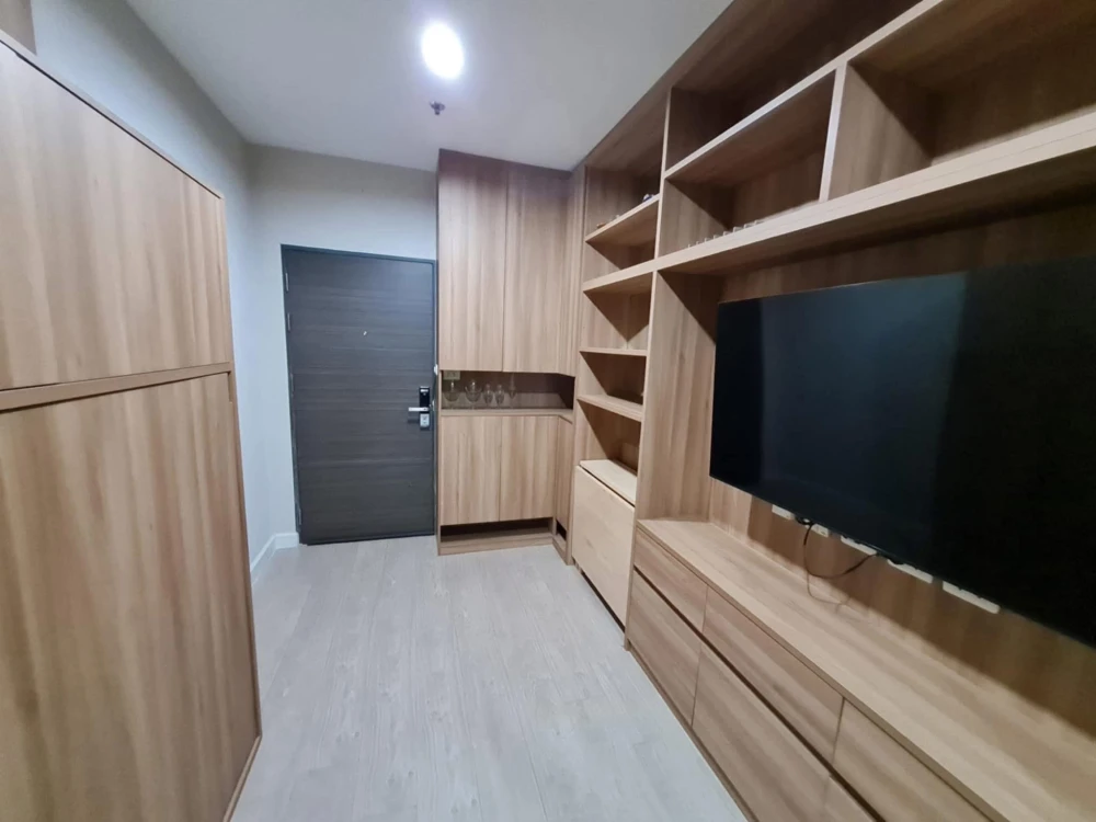 ให้เช่าคอนโด Metro Sky Prachachuen  ห้องน่าอยู่ ก้้นแยกเป็นสัดส่วน มาจองได้แล้ววันนี้ อย่ารอช้า