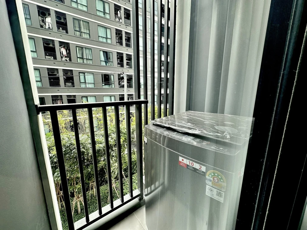 ให้เช่าคอนโด Modiz avantgarde ห้องสตูดิโอ ชั้น 2 ไม่สูง ติดวอลเปเปอร์อย่างดี ราคาอย่างโดน จองเลย