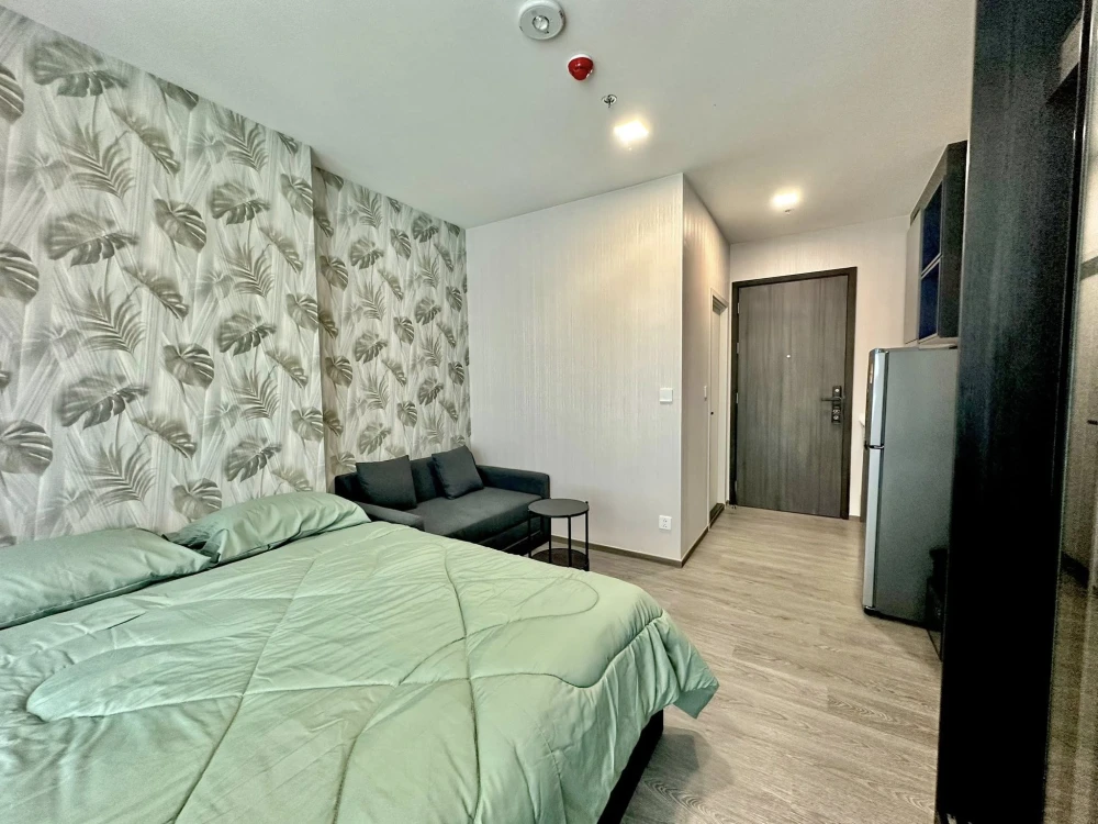 ให้เช่าคอนโด Modiz avantgarde ห้องสตูดิโอ ชั้น 2 ไม่สูง ติดวอลเปเปอร์อย่างดี ราคาอย่างโดน จองเลย