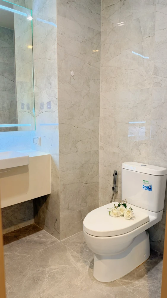 ให้เช่าคอนโด  NOBLE AROUND SUKHUMVIT 33 ห้องมุมขนาดใหญ่ ชั้น 7 วิวสวน มุมมองโปร่ง ไม่ Block มาจองเลย