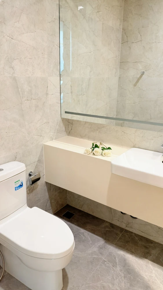 ให้เช่าคอนโด  NOBLE AROUND SUKHUMVIT 33 ห้องมุมขนาดใหญ่ ชั้น 7 วิวสวน มุมมองโปร่ง ไม่ Block มาจองเลย