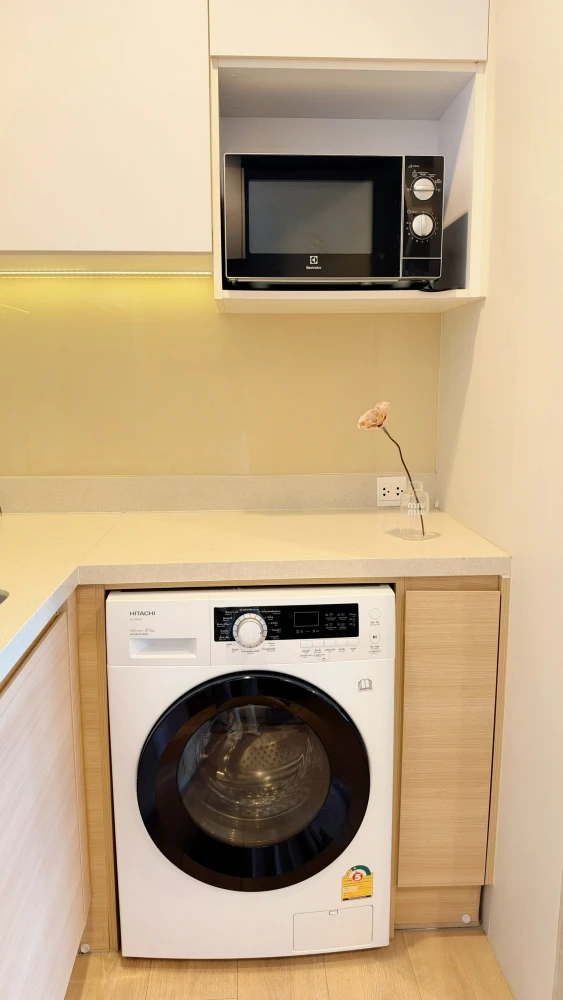 ให้เช่าคอนโด  NOBLE AROUND SUKHUMVIT 33 ห้องมุมขนาดใหญ่ ชั้น 7 วิวสวน มุมมองโปร่ง ไม่ Block มาจองเลย
