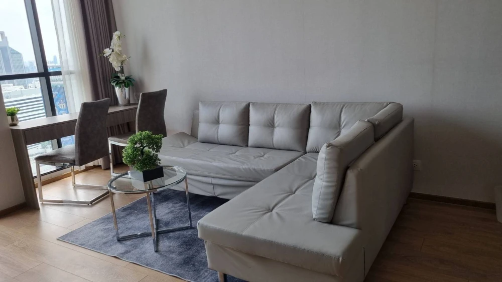 ให้เช่าคอนโด Noble Ploenjit ห้องกว้างขวาง พื้นที่ใช้สอยจุใจ มาจับมาจองได้แล้ว อย่าพลาดเด็ดขาด