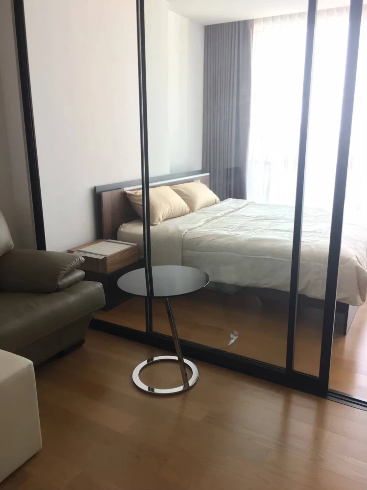 ให้เช่าคอนโด Noble Revo Silom ห้องพร้อมอยู่ สิ่งอำนวยความสะดวกครบจบที่นี่ มาจองเลย อย่าพลาเด็ดขาด