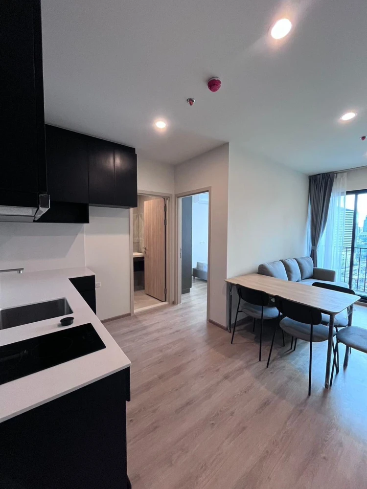 ให้เช่าคอนโด Nue District R9 ห้องใหญ่อยู่ พื้นที่ใช้สอยจุใจ สะดวกครบจบที่นี่ ลากกระเป๋าเข้าอยู่ได้เลย