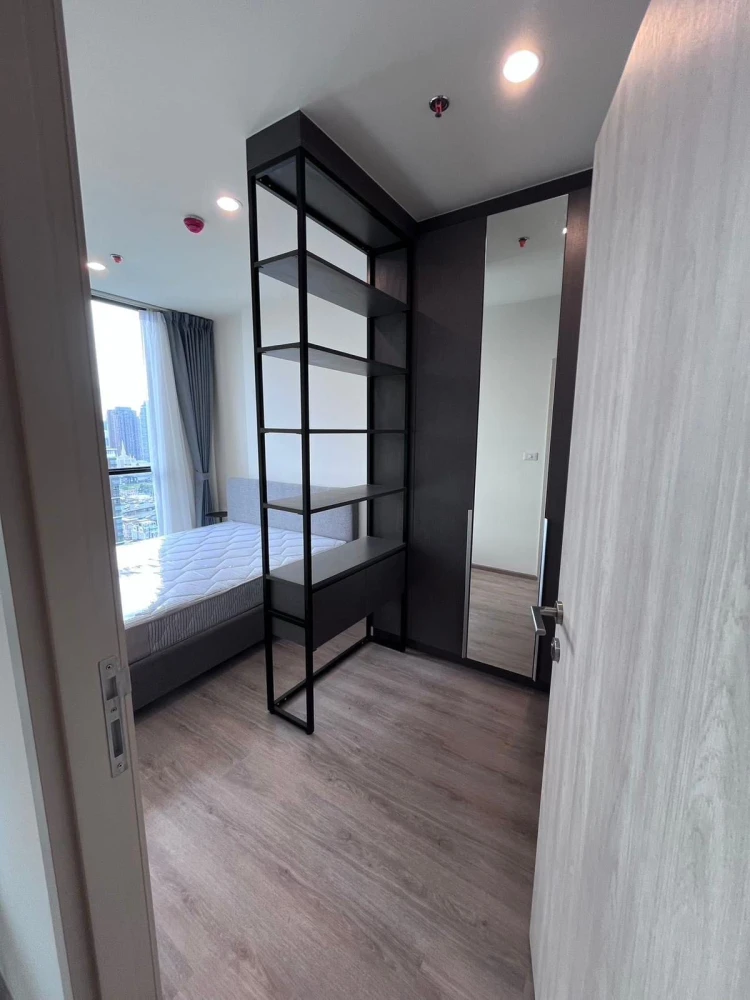 ให้เช่าคอนโด Nue District R9 ห้องใหญ่อยู่ พื้นที่ใช้สอยจุใจ สะดวกครบจบที่นี่ ลากกระเป๋าเข้าอยู่ได้เลย