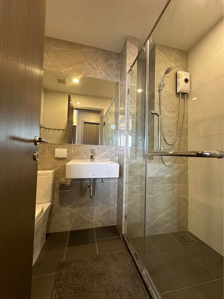 ให้เช่าคอนโด Origin ลาดพร้าว-บางกะปิ ห้องแต่งน่าอยู่บิ้วอินท์อย่างดี ราคาอย่างโดน รีบมาจองได้แล้ววันนี้ อย่ารอช้า