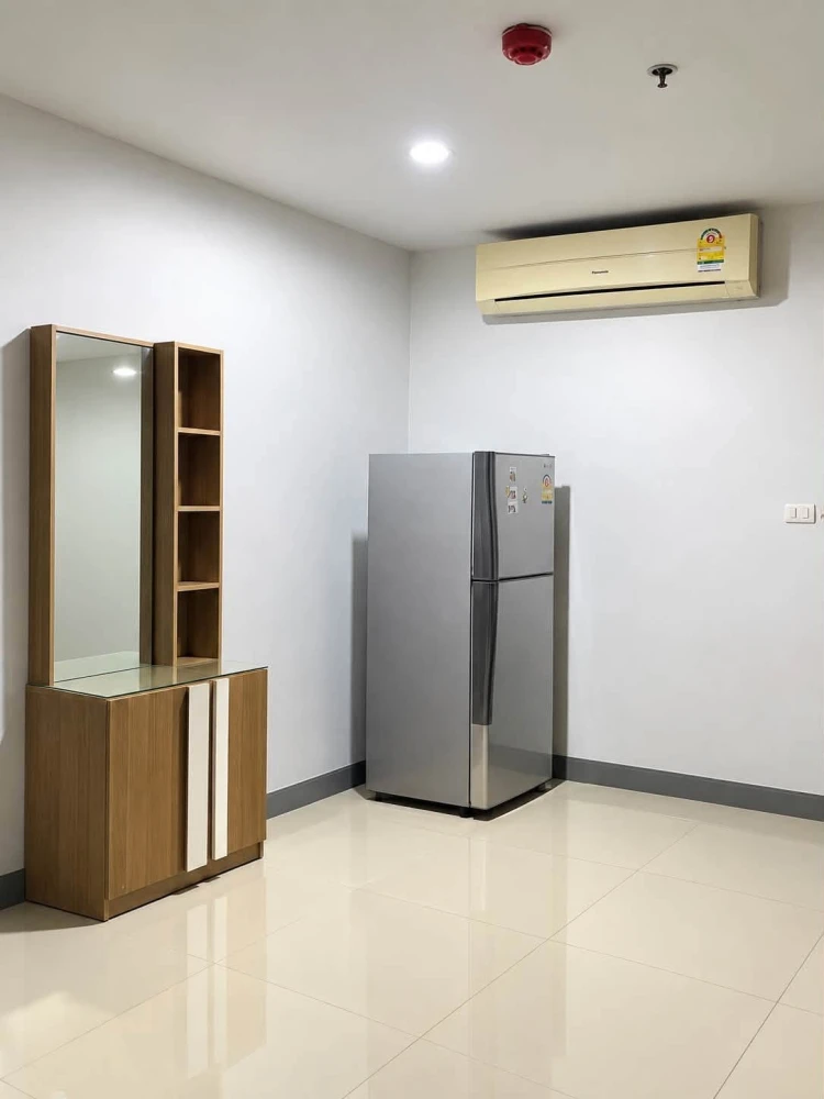 ให้เช่าคอนโด Regent Home 10 Chaengwattana ห้องสตูดิโอ ชั้น 5 มาพร้อมสิ่งอำนวยความสะดวก มาจับมาจองเลย