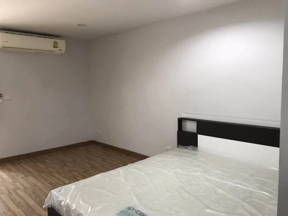 ให้เช่าคอนโด Regent Home 15 แจ้งวัฒนะ ห้องสตูดิโอ ชั้น 8 มาพร้อมสิ่งอำนวยความสะดวก ราคาไม่แรง จองเลย