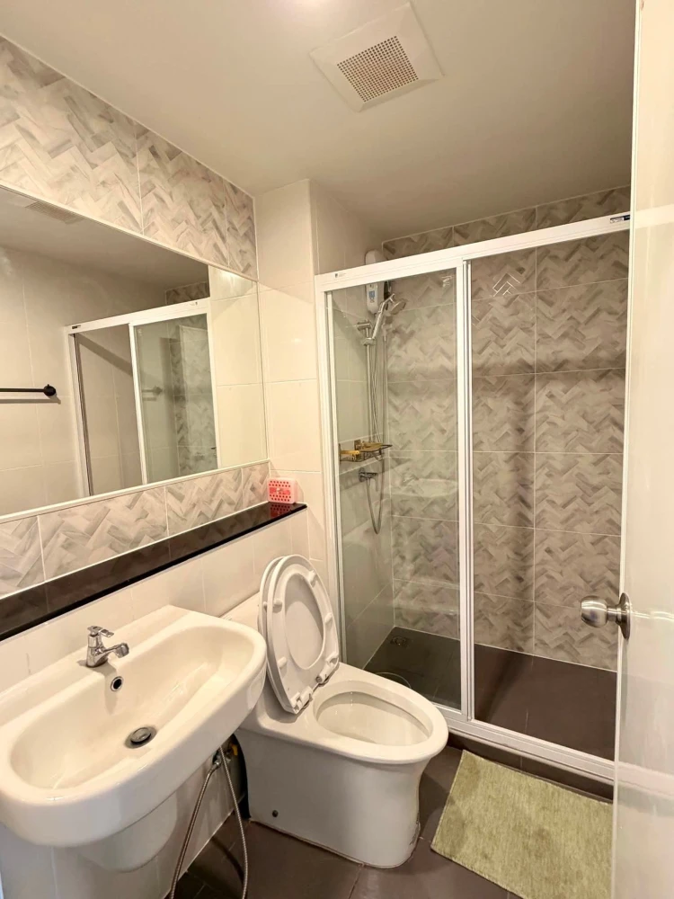 ให้เช่าคอนโด Regent Home Bangna ชั้นสูง วิวแม่น้ำสวย เฟอร์นิเจอร์บิวท์อินครบ พร้อมเข้าอยู่ มาจองเลย