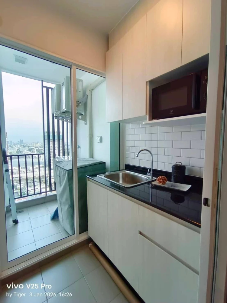 ให้เช่าคอนโด Regent Home Bangna  ชั้น 20 ตึก B วิวแม่น้ำเจ้าพระยา กลางคืนสวยมาก บอกเลยว่าห้ามพลาด