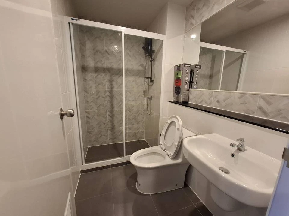 ให้เช่าคอนโด Regent Home Bangna ห้องพร้อมอยู่ เฟอร์ เครื่องใช้ไฟฟ้าครบ ราคาดี มาจองเลย อย่าพลาด