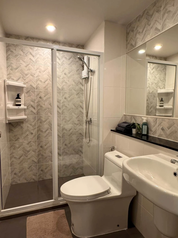 ให้เช่าคอนโด  Regent Home Bangna  ห้องมุม ห้องนอนไม่ติดใคร ห้องครัวปิด ติดระเบียง ราคาไม่แรง จองเลย