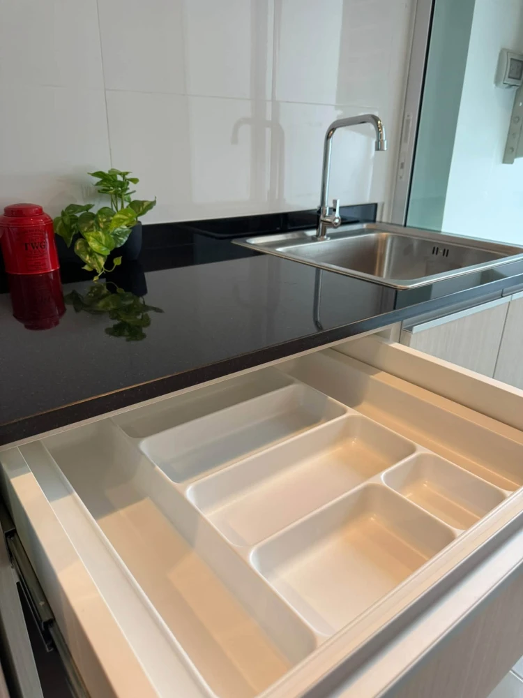 ให้เช่าคอนโด  Regent Home Bangna  ห้องมุม ห้องนอนไม่ติดใคร ห้องครัวปิด ติดระเบียง ราคาไม่แรง จองเลย