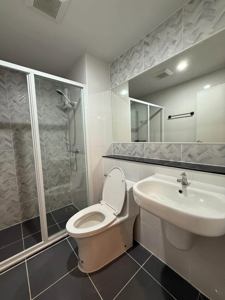 ให้เช่าคอนโด Regent Home Bangna  ห้อง ตกแต่งบิวอินสวยเฟอร์นิเจอร์ & เครื่องใช้ไฟฟ้าครบ พร้อมเข้าอยู่ จองเลย