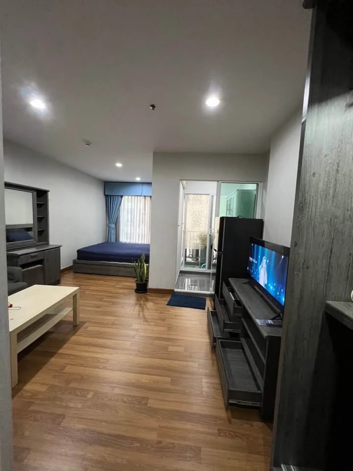 ให้เช่าคอนโด Regent Home Bangson Station ห้อวน่าอยู่ เฟอร์ เครื่องใช้ไฟฟ้าครบ รีบมาจองเลย อย่าพลาด
