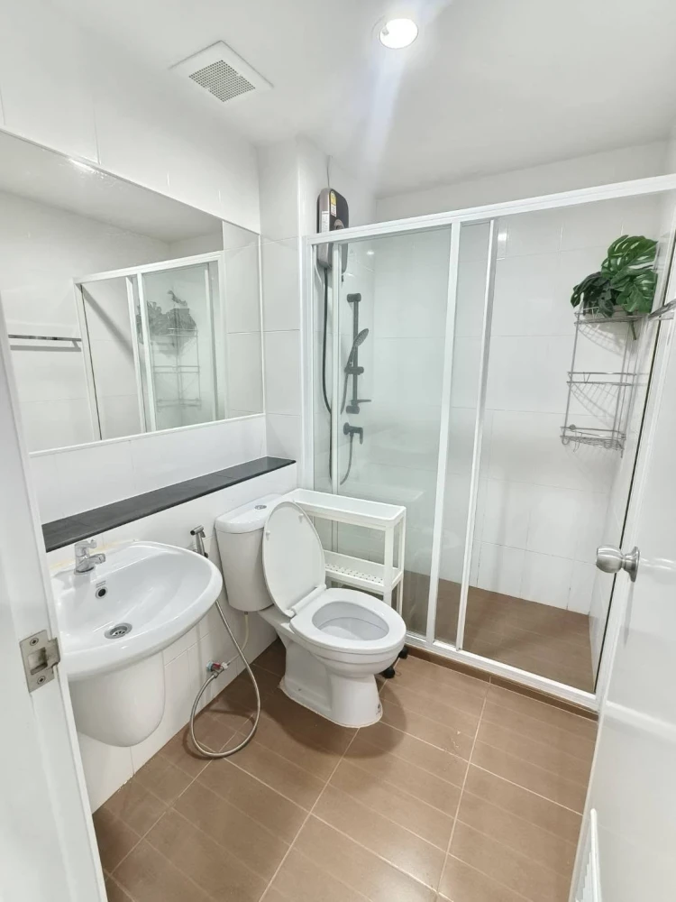 ให้เช่าคอนโด Regent Home Sukhumvit 97/1   ห้องสวย พร้อมเข้าอยู่ ห้องใกล้มุม เป็นส่วนตัว ราคาอย่างคุ้ม จองเลย