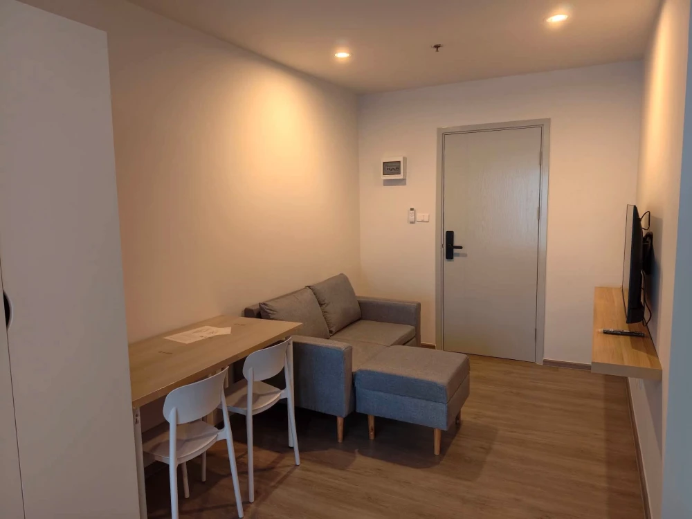 ให้เช่าคอนโด Regent Home Wuttakat ห้องพร้อมอยู่ เฟอร์ เครื่องใช้ไฟฟ้าครบ ลากกระเป๋าเข้าอยู่ได้เลย อย่าพลาดโอกาส