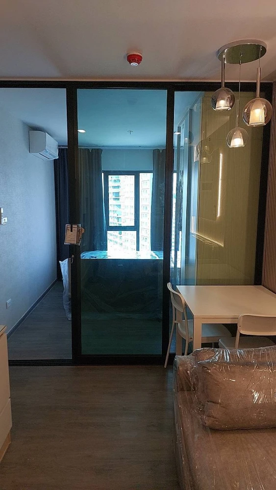 ให้เช่าคอนโด Regent Home Wutthakat ห้องพร้อมอยู่ เฟอร์ เครื่องใช้ไฟฟ้าครบครัน มาจองได้แล้วันนี้