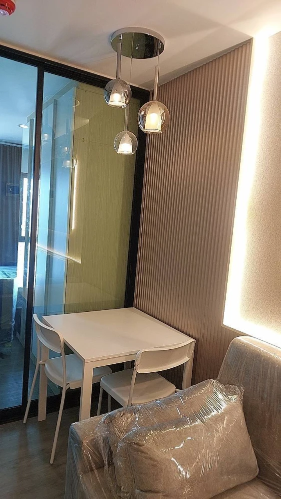 ให้เช่าคอนโด Regent Home Wutthakat ห้องพร้อมอยู่ เฟอร์ เครื่องใช้ไฟฟ้าครบครัน มาจองได้แล้วันนี้