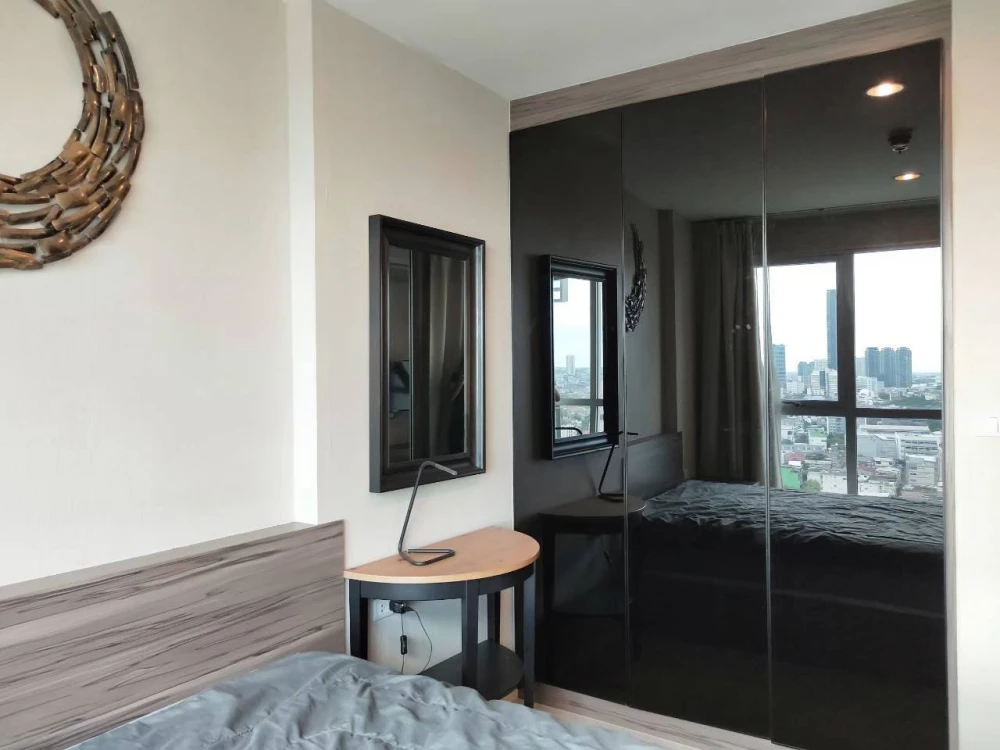 ให้เช่าคอนโด Ryhthm sathorn narathiwas ห้องพร้อมอยู่ สิ่งอำนวยความสะดวกครบ รีบมาจองเลย อย่าพลาด