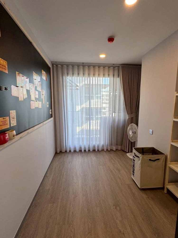 ให้เช่าคอนโด Salaya One Residence ห้องกว้างขวาง พื้นที่ใช้สอยจุใจ  เฟอร์+เครื่องใช้ไฟฟ้าครบ หิ้วกระเป๋าเข้าอยู่ได้เลย